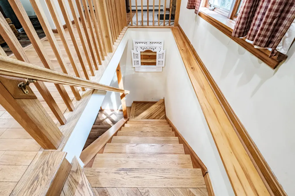 10 Bear Point Road Harrison ME 04040