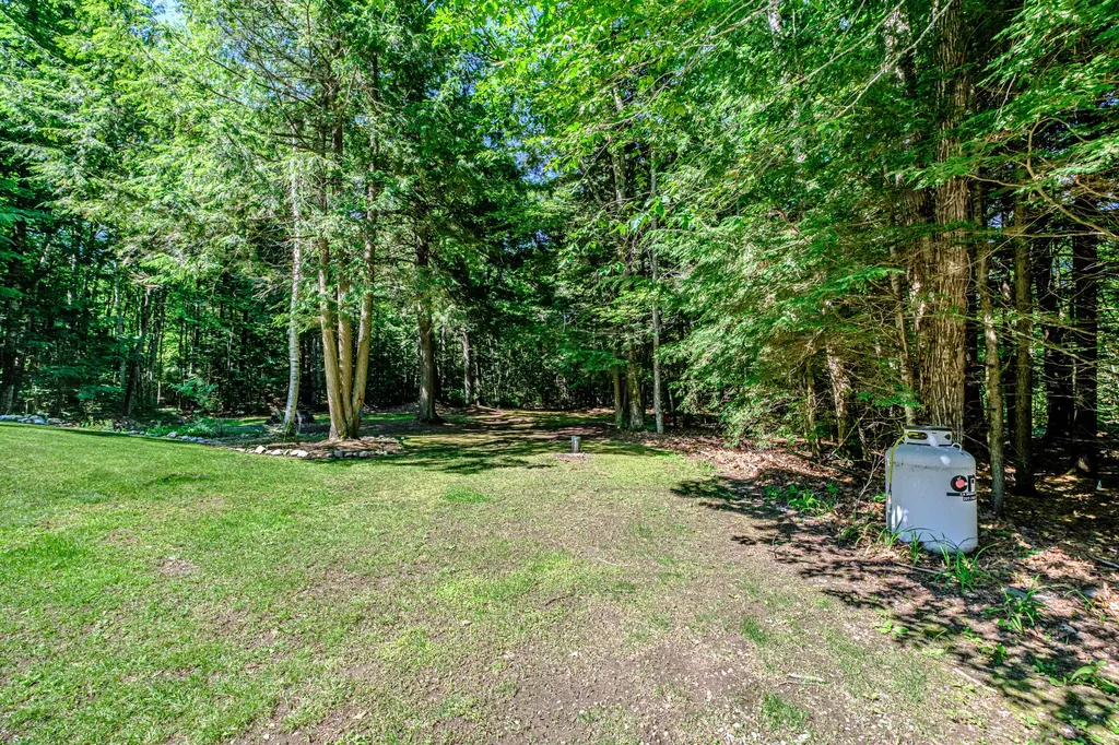 10 Bear Point Road Harrison ME 04040