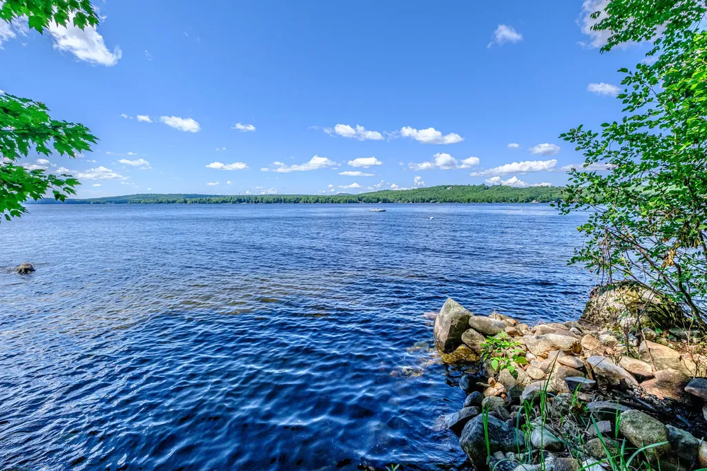 10 Bear Point Road Harrison ME 04040