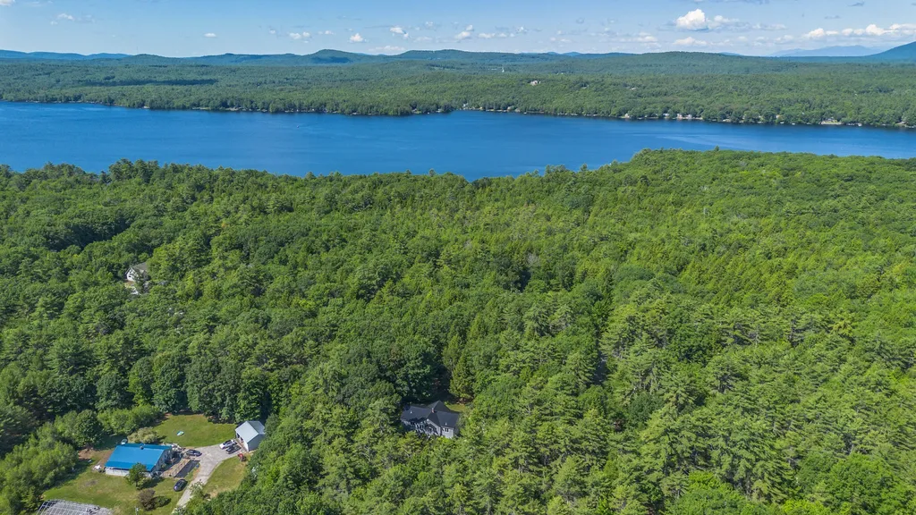 10 Bear Point Road Harrison ME 04040