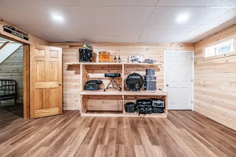 10 Bear Point Road Harrison ME 04040
