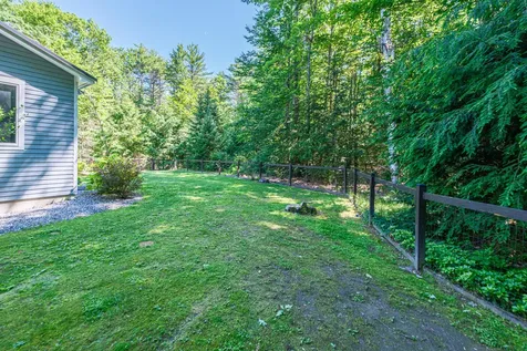 10 Bear Point Road Harrison ME 04040