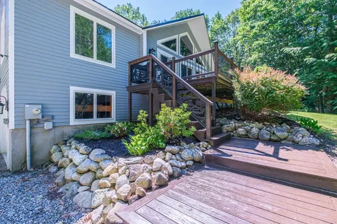 10 Bear Point Road Harrison ME 04040