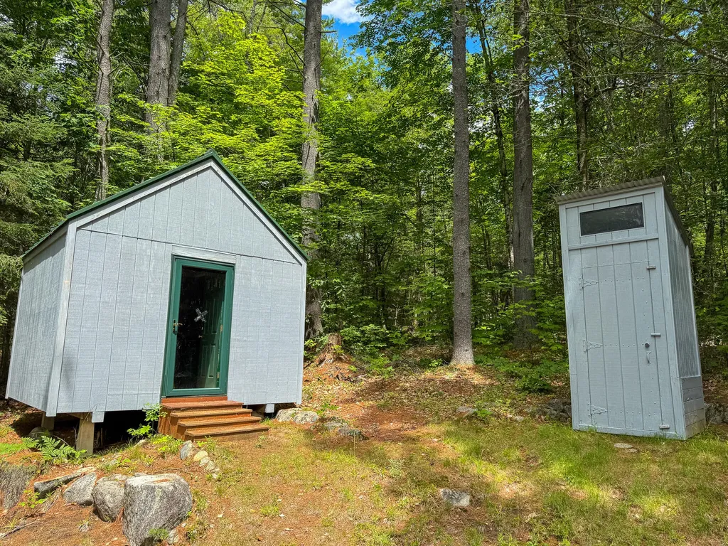 M7L104-4 Clark Point Canaan ME 04924