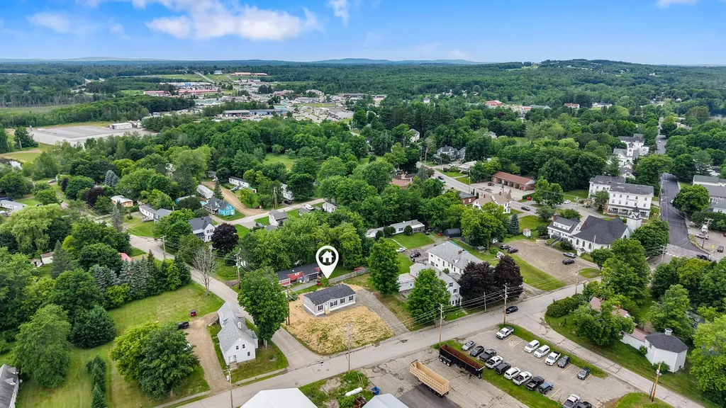 17 Spring Street Newport ME 04953