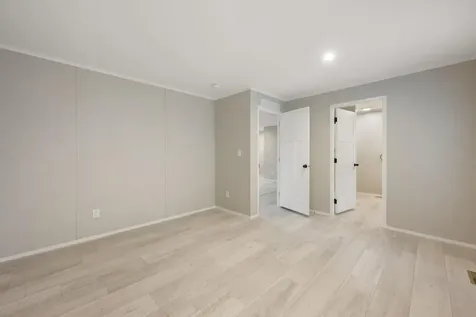 17 Spring Street Newport ME 04953