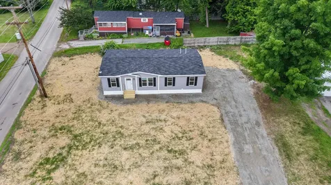 17 Spring Street Newport ME 04953