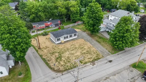 17 Spring Street Newport ME 04953