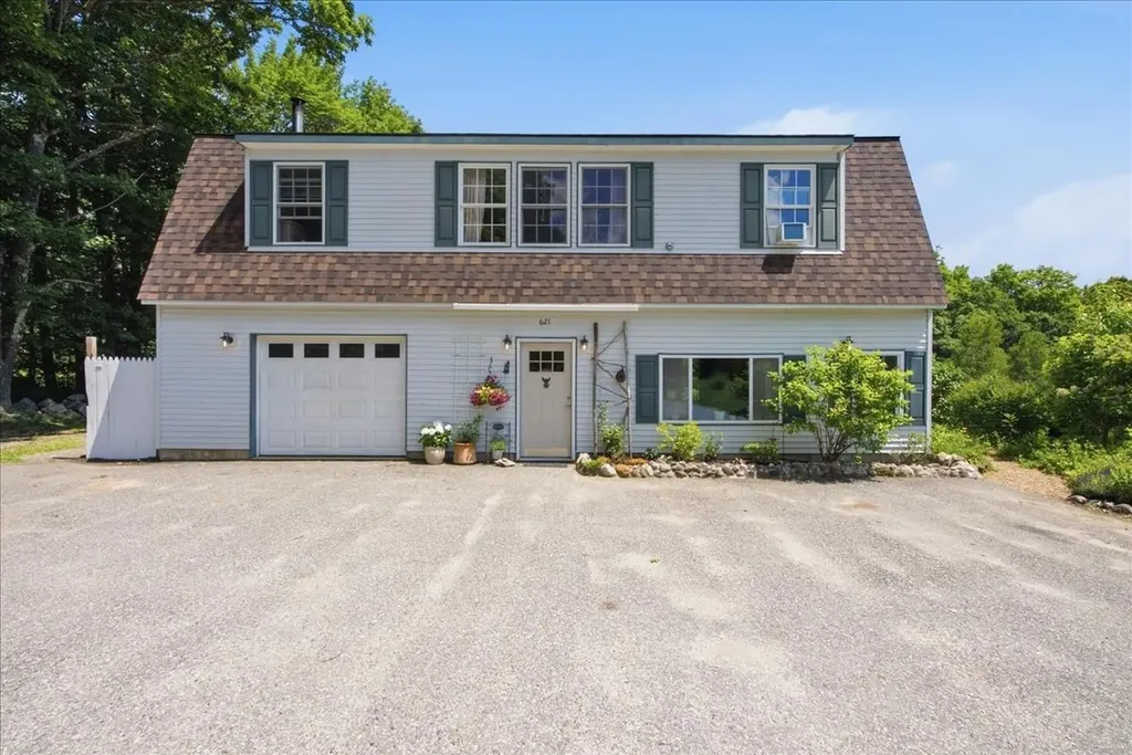 621 W Auburn Road Auburn ME 04210