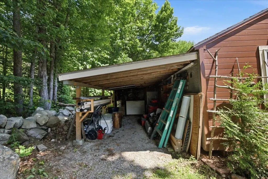 621 W Auburn Road Auburn ME 04210