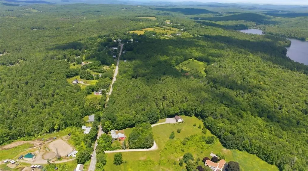621 W Auburn Road Auburn ME 04210