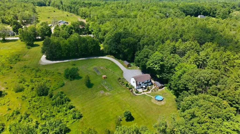 621 W Auburn Road Auburn ME 04210