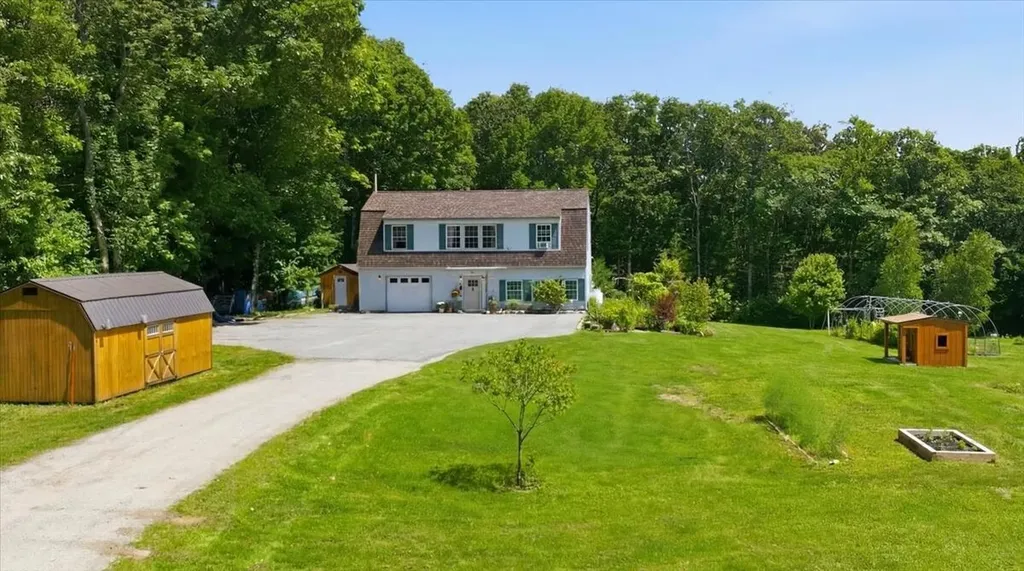 621 W Auburn Road Auburn ME 04210