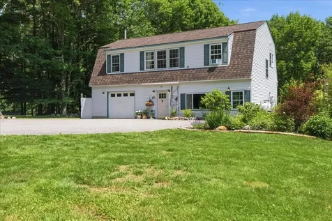 621 W Auburn Road Auburn ME 04210