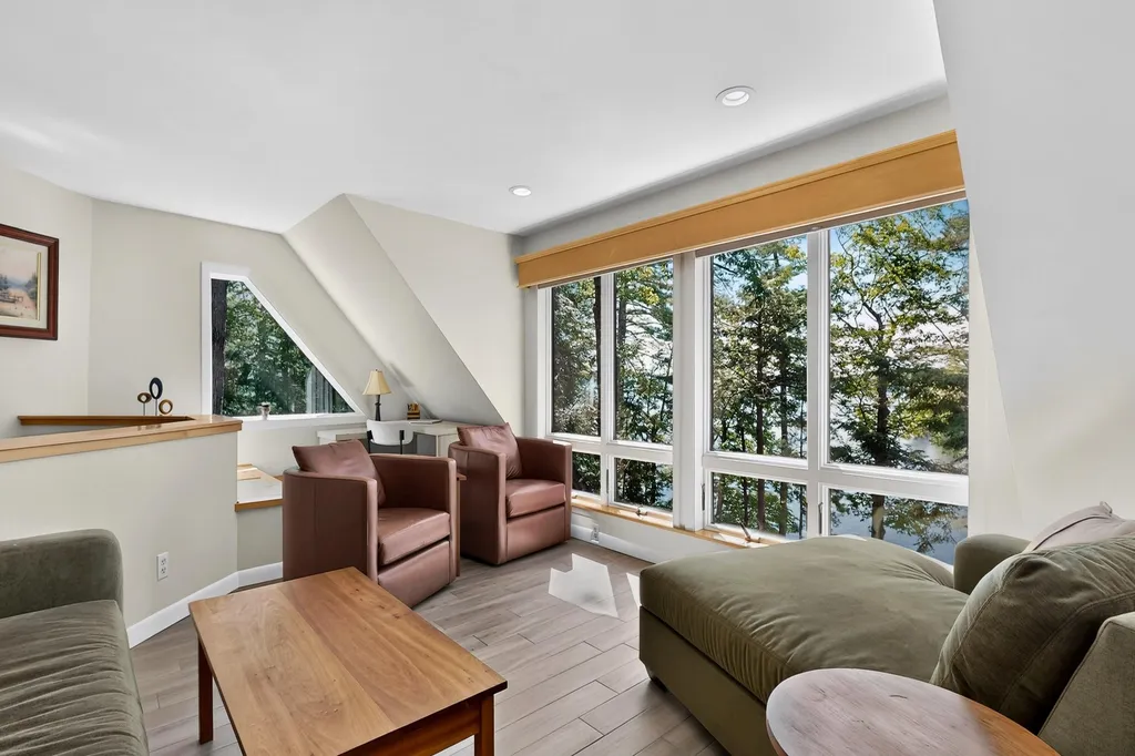57 Andersen Road Raymond ME 04071