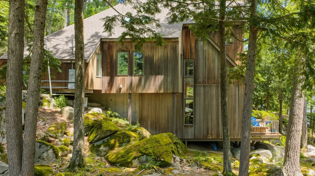 57 Andersen Road Raymond ME 04071