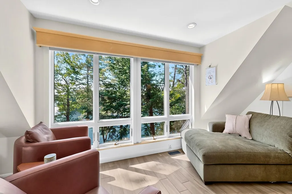 57 Andersen Road Raymond ME 04071