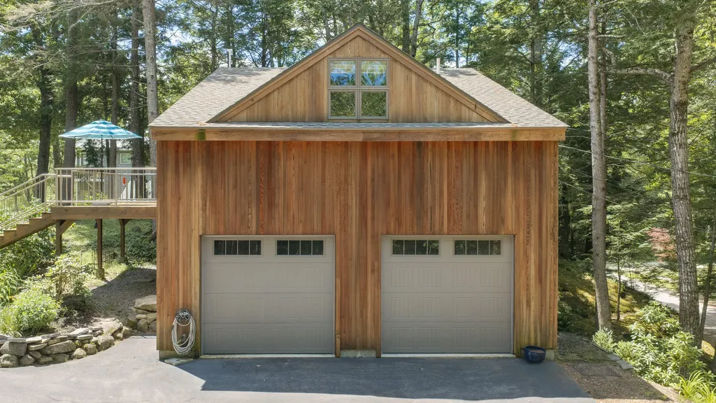 57 Andersen Road Raymond ME 04071