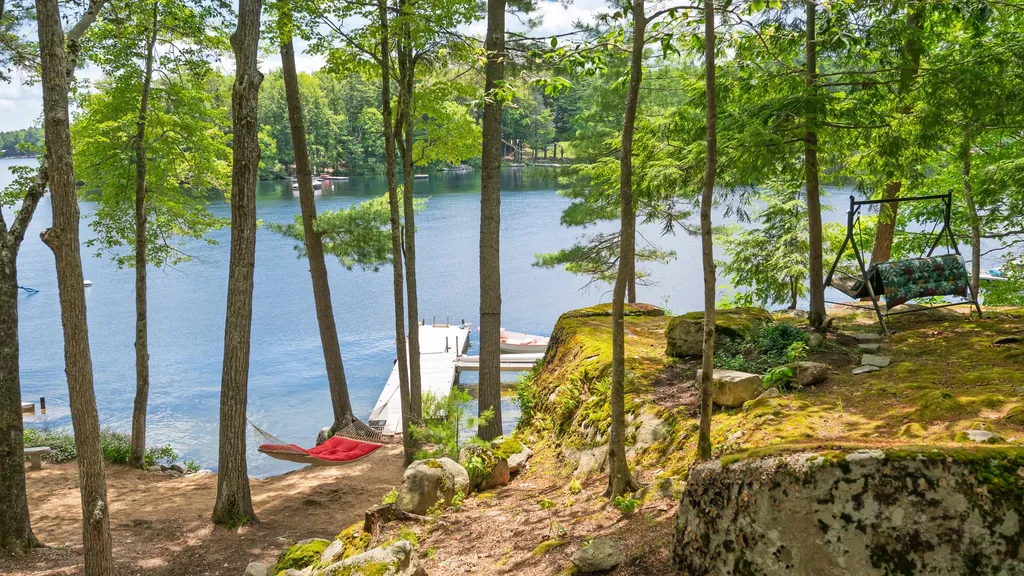 57 Andersen Road Raymond ME 04071