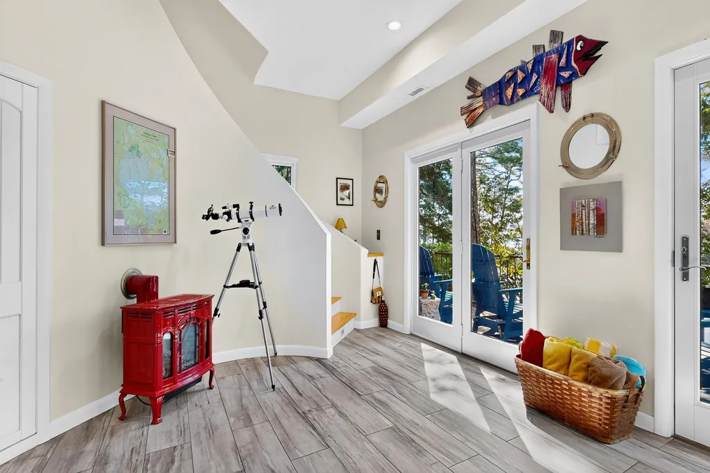 57 Andersen Road Raymond ME 04071