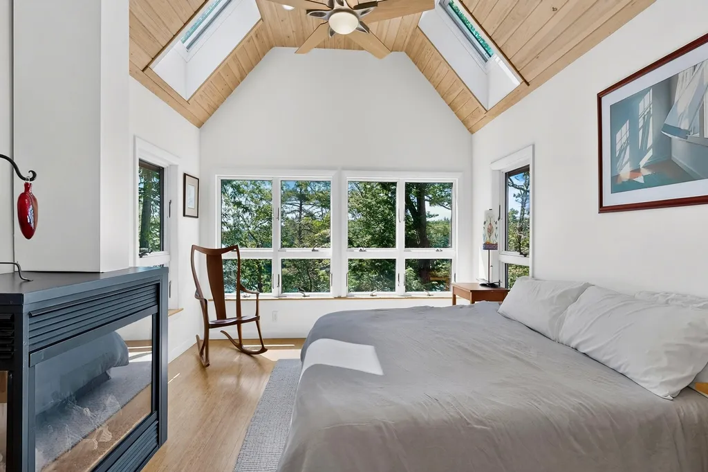 57 Andersen Road Raymond ME 04071