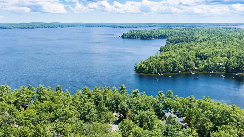 57 Andersen Road Raymond ME 04071