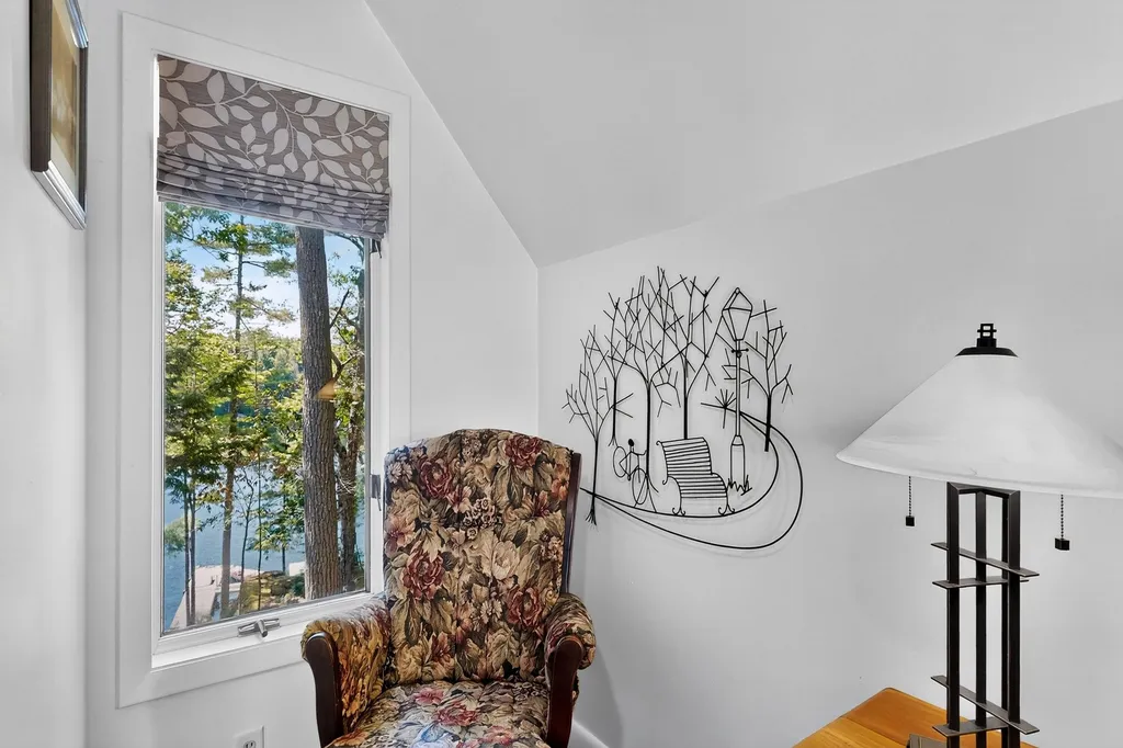 57 Andersen Road Raymond ME 04071