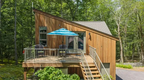 57 Andersen Road Raymond ME 04071