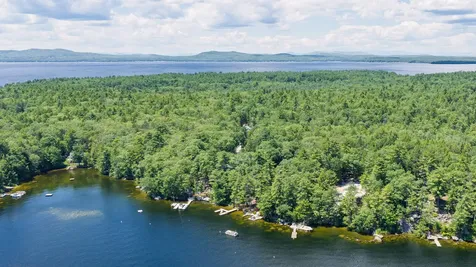 57 Andersen Road Raymond ME 04071