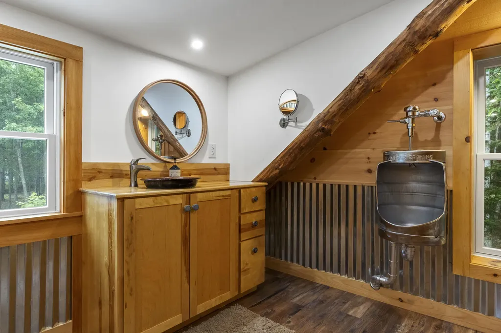 27 Doggett Road Westport Island ME 04578