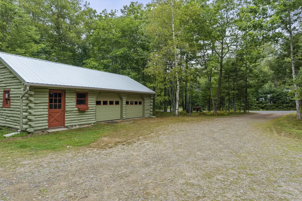 27 Doggett Road Westport Island ME 04578