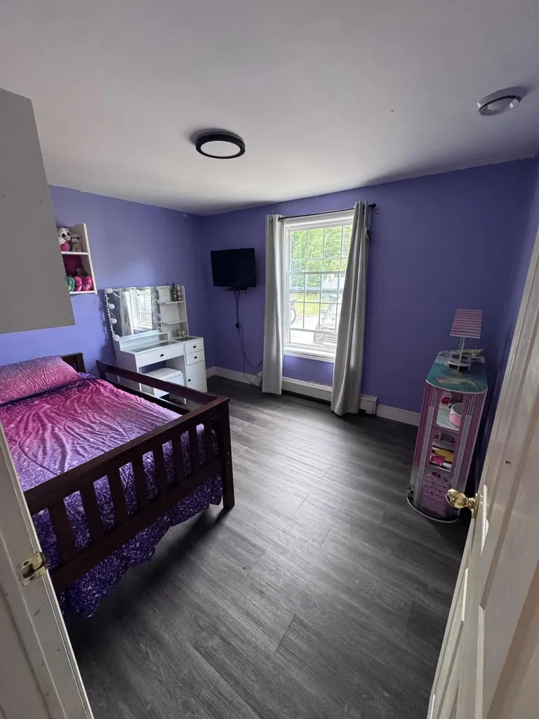 1058 Pleasant Street Blue Hill ME 04614