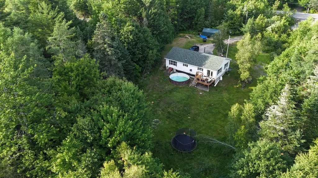 1058 Pleasant Street Blue Hill ME 04614