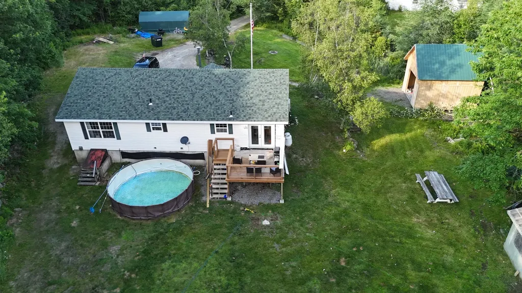 1058 Pleasant Street Blue Hill ME 04614