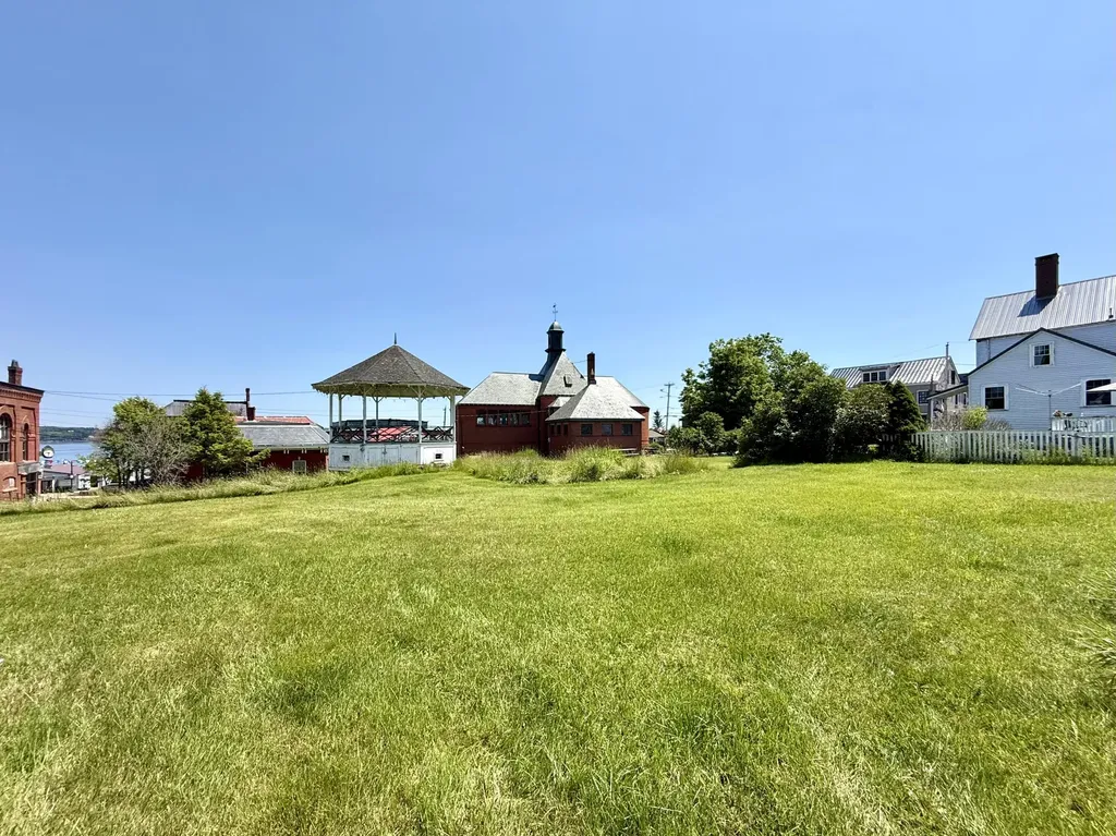 2 & 4 Dana Street Eastport ME 04631