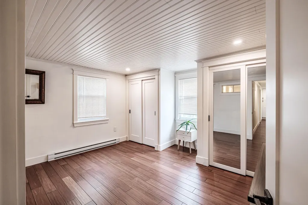 51 Colonial Village Falmouth ME 04105