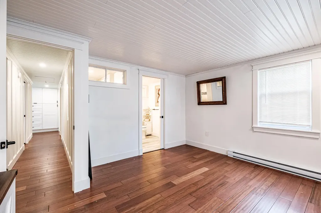 51 Colonial Village Falmouth ME 04105