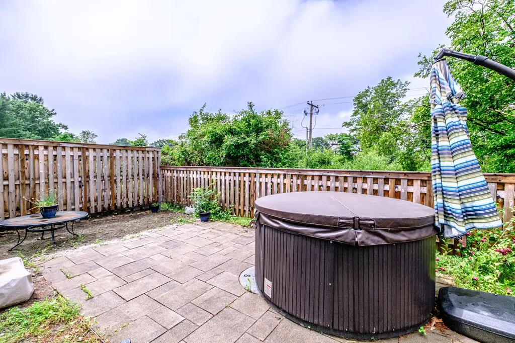 51 Colonial Village Falmouth ME 04105