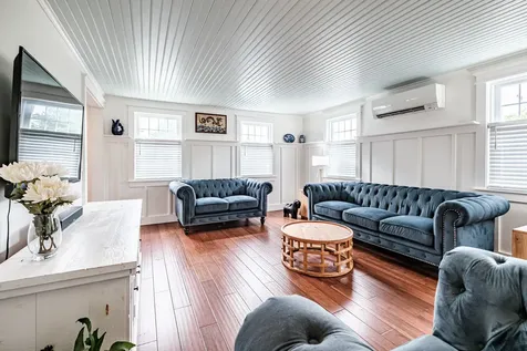 51 Colonial Village Falmouth ME 04105
