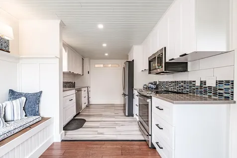 51 Colonial Village Falmouth ME 04105