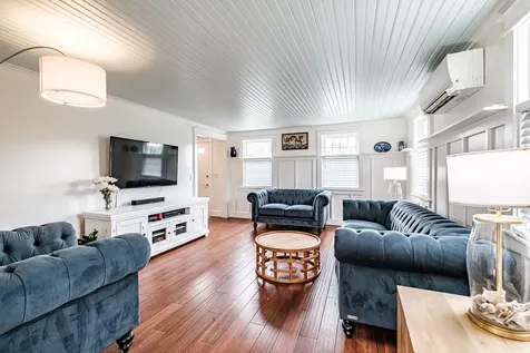 51 Colonial Village Falmouth ME 04105