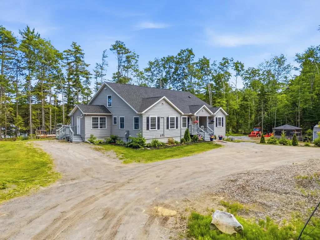 118 Sebascodegan Shores Road Harpswell ME 04079