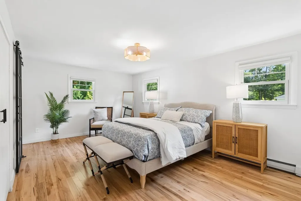 7 Knight Street Falmouth ME 04105