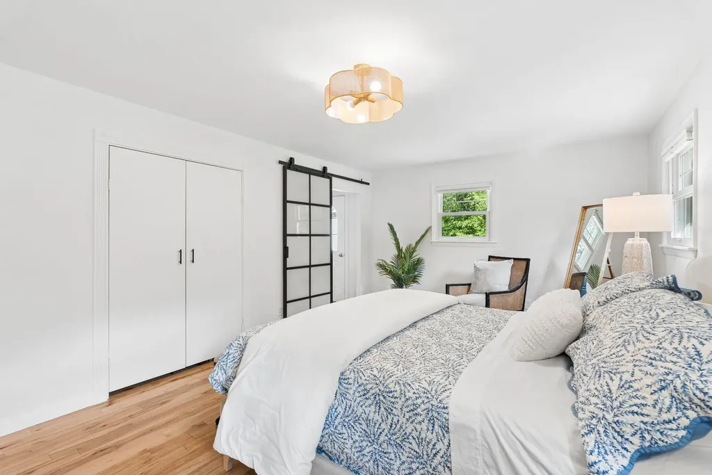 7 Knight Street Falmouth ME 04105