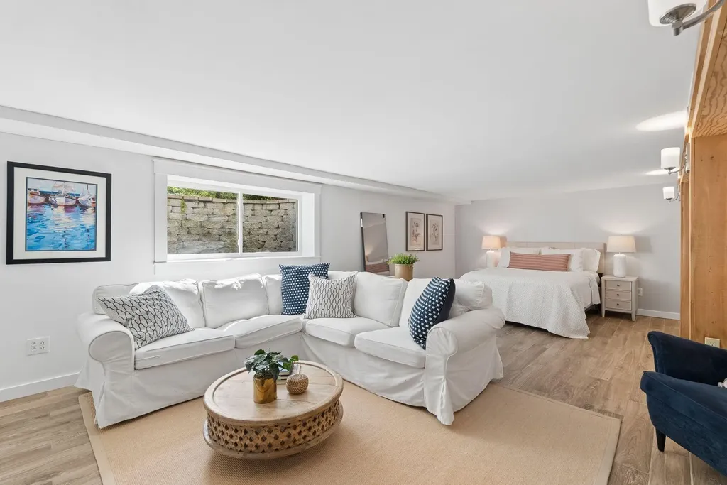 7 Knight Street Falmouth ME 04105