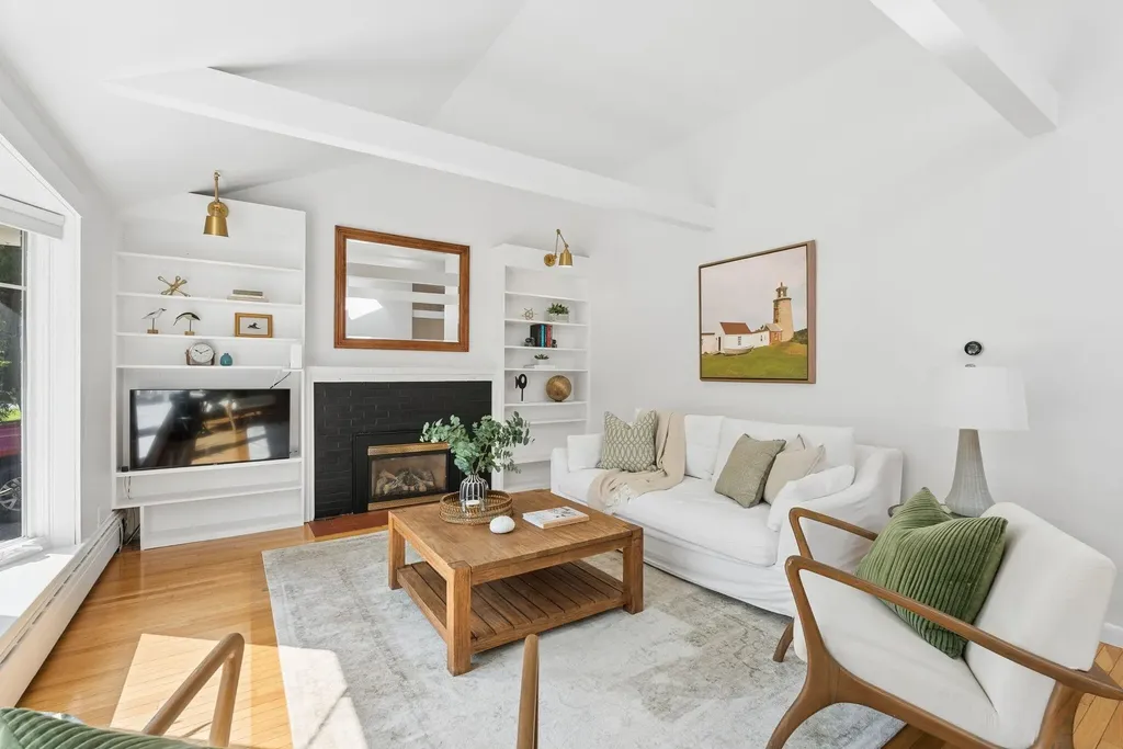 7 Knight Street Falmouth ME 04105
