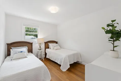 7 Knight Street Falmouth ME 04105