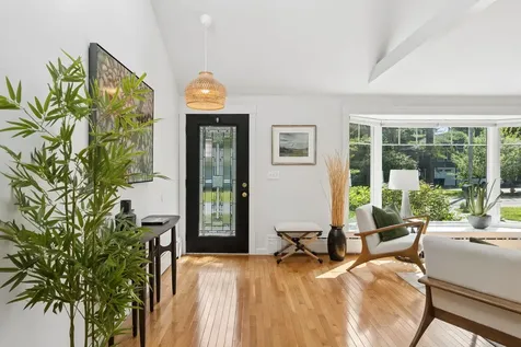 7 Knight Street Falmouth ME 04105