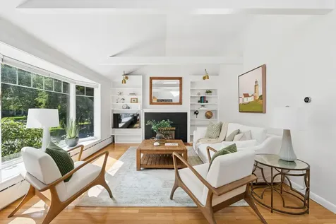7 Knight Street Falmouth ME 04105