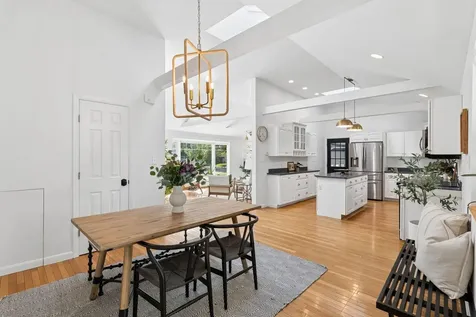 7 Knight Street Falmouth ME 04105